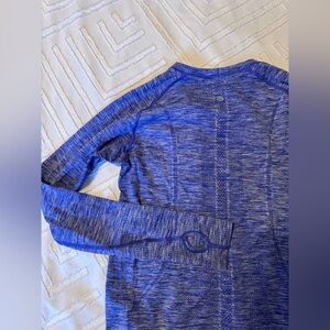 Lululemon long sleeved swiftly size 10 heathered blue